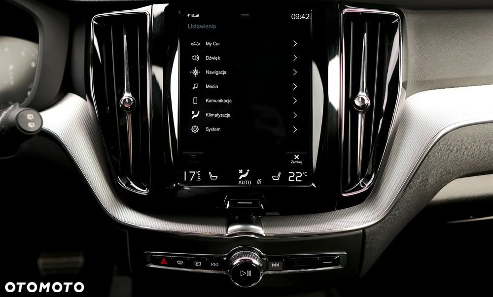 Volvo XC 60 T6 AWD Geartronic RDesign - 33