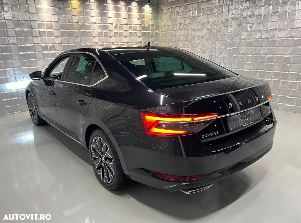 Skoda Superb 2.0 TSI 4X4 DSG Laurin & Klement - 6