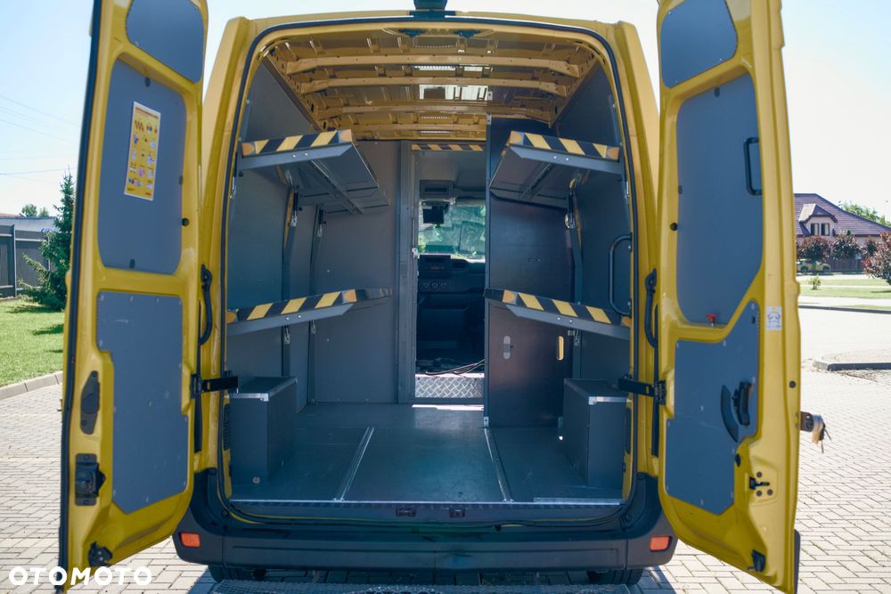 Renault E-Master - 6