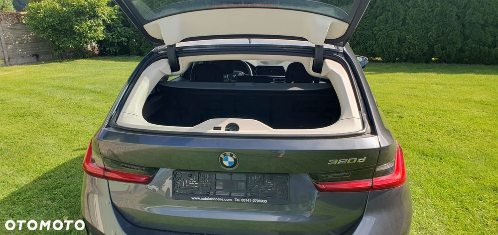 BMW Seria 3 320d Edition Luxury Line Purity - 14