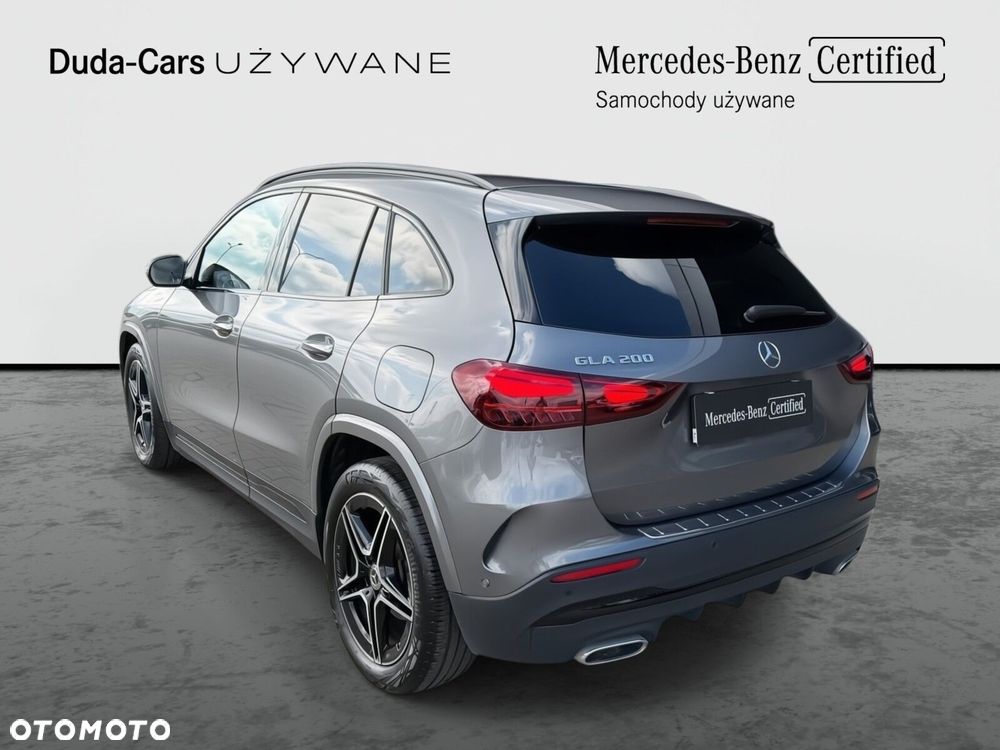 Mercedes-Benz GLA 200 AMG Line - 4