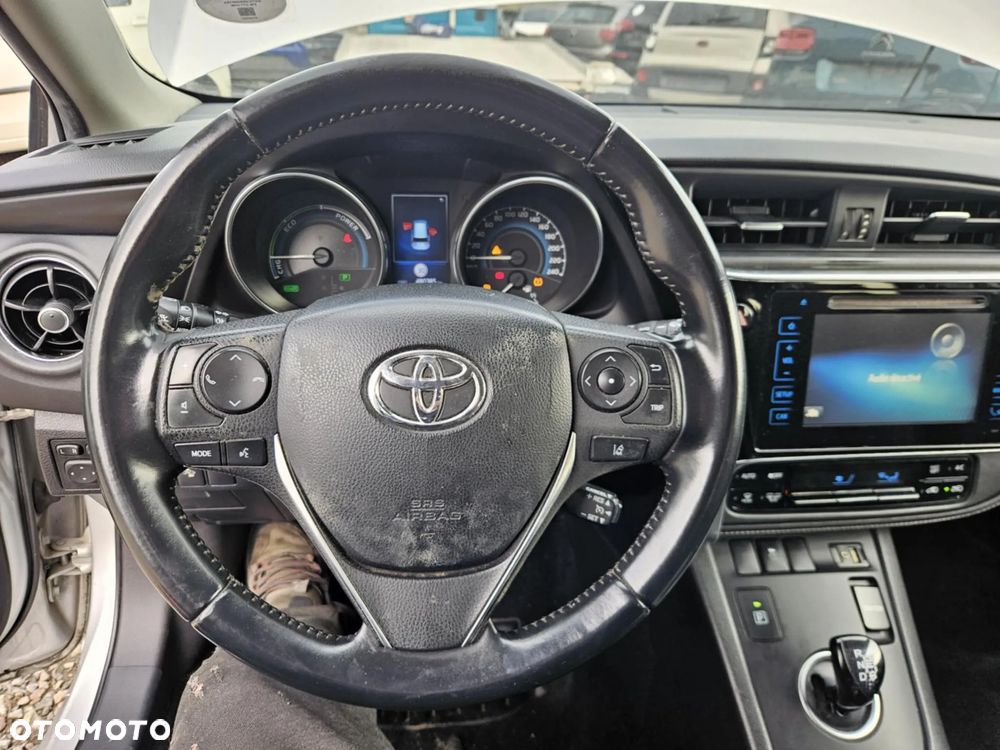 Toyota Auris - 10