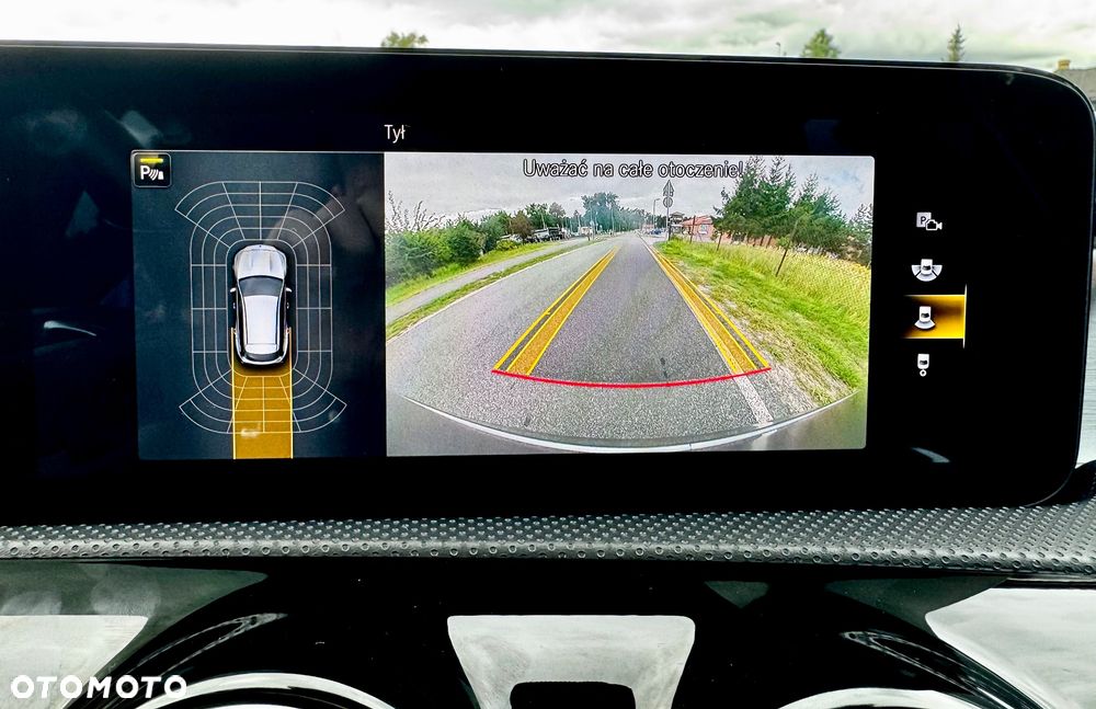 Mercedes-Benz CLA 200 d AMG Line 8G-DCT - 36