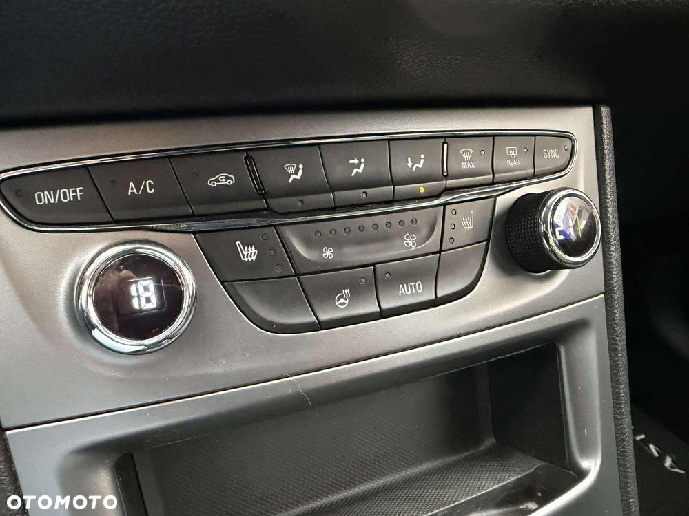 Opel Astra 1.6 CDTI Cosmo - 17