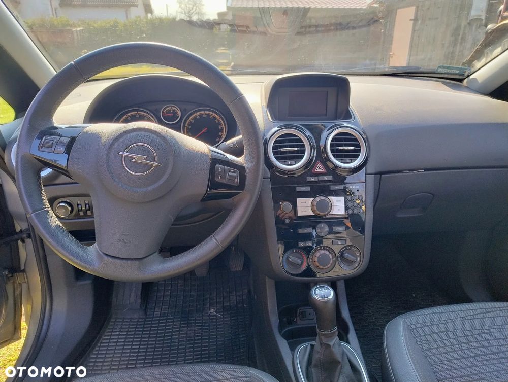 Opel Corsa - 10