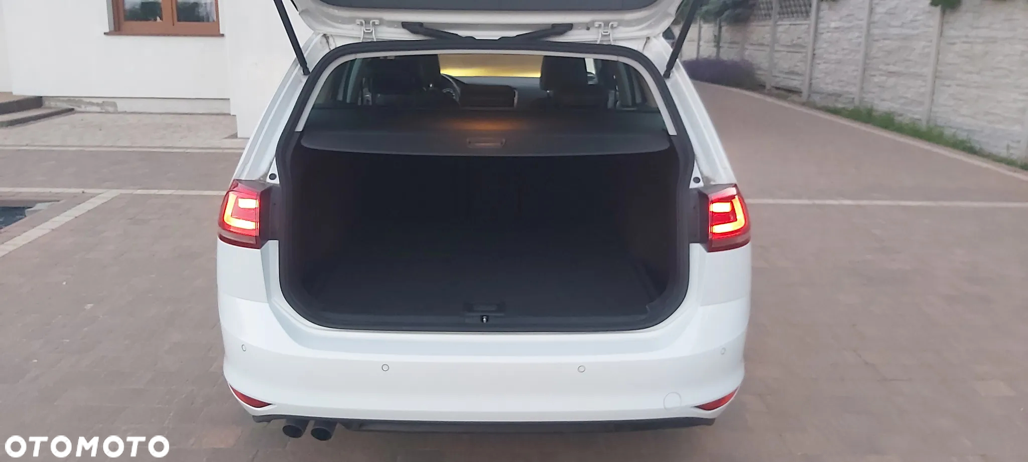 Volkswagen Golf 2.0 BlueTDI DSG Comfortline - 19