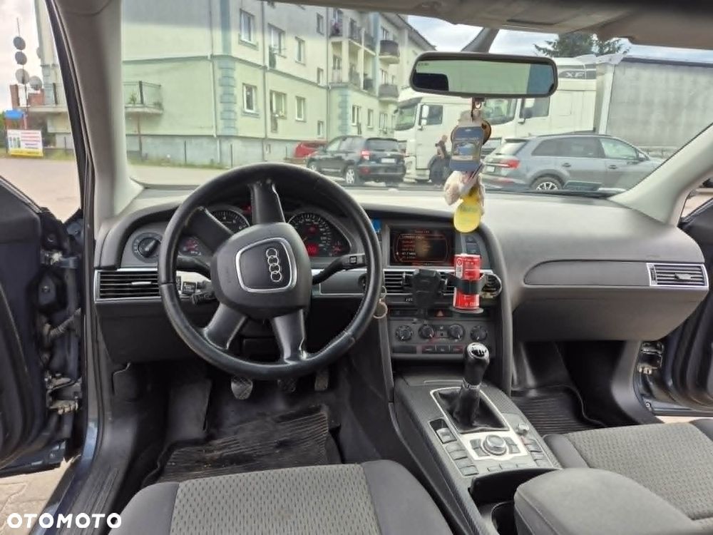 Audi A6 Limousine 2.4 - 9
