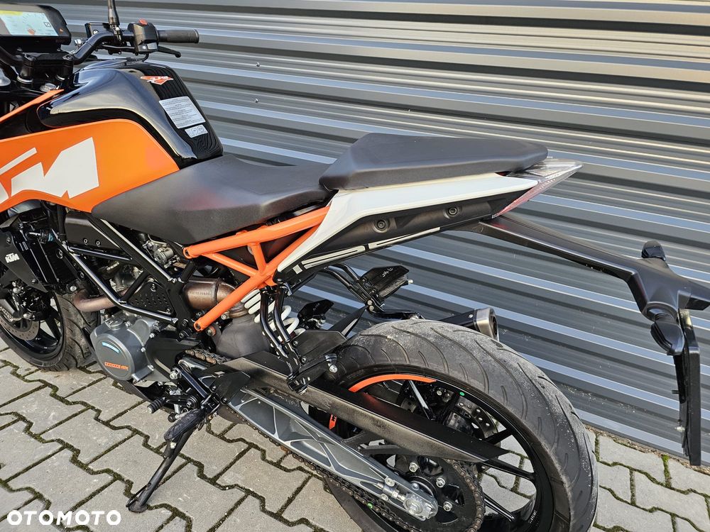 KTM Duke 125 - 13