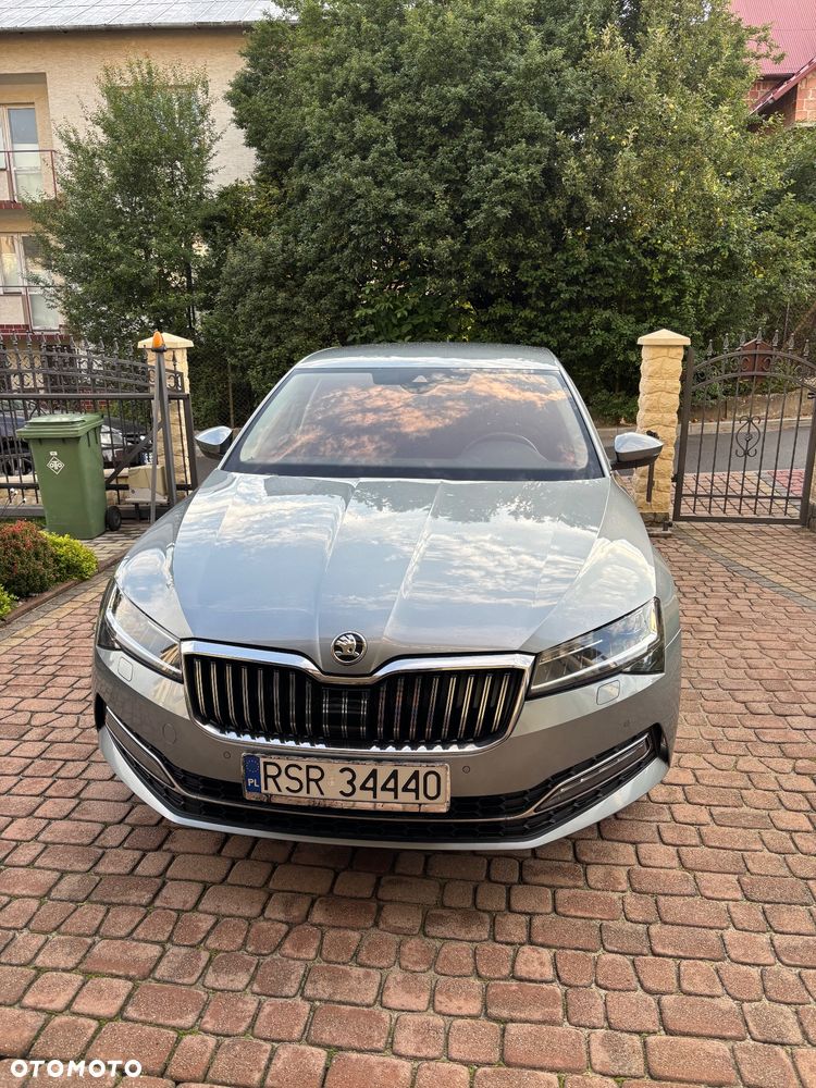 Skoda Superb 2.0 TDI SCR Style DSG - 2