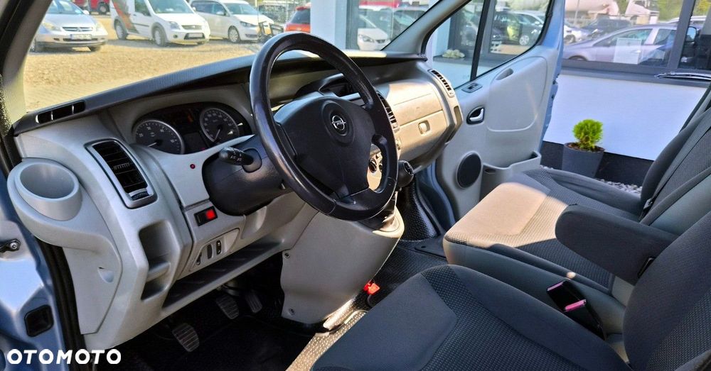 Opel Vivaro - 27