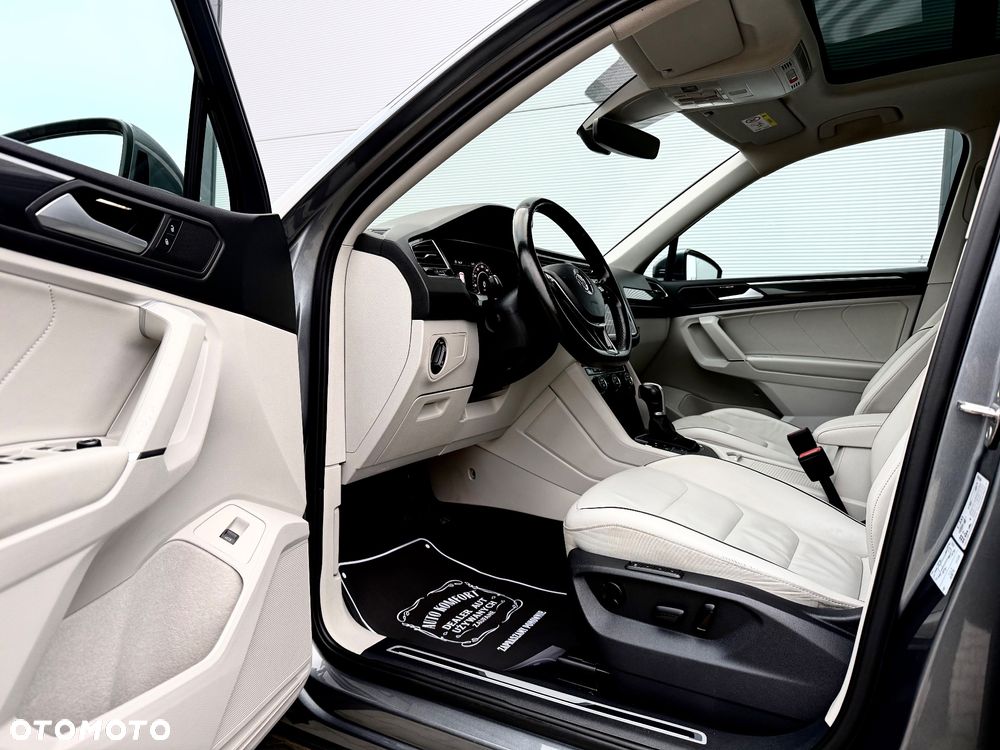 Volkswagen Tiguan Allspace 2.0 TDI SCR 4Motion DSG R-Line - 22
