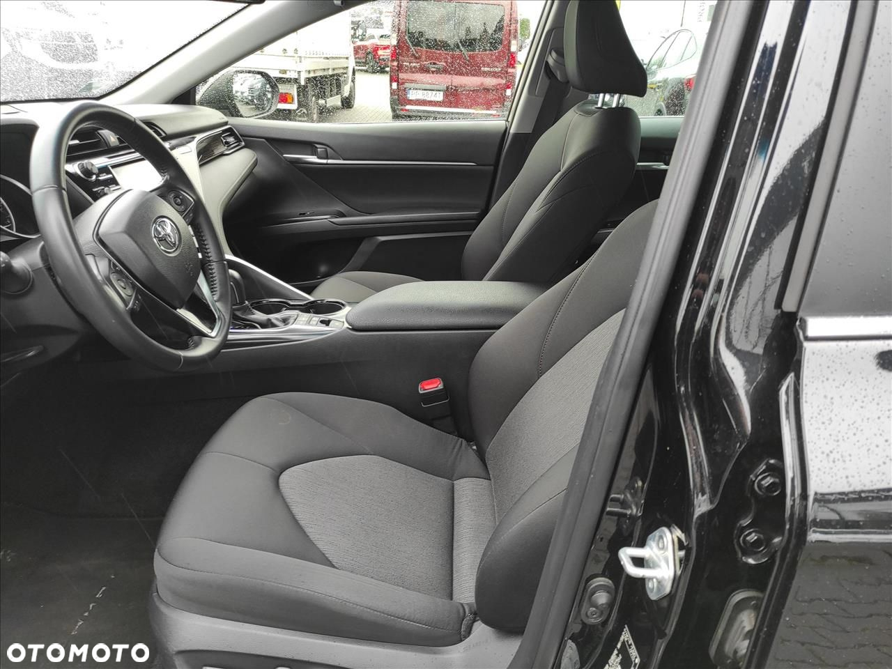 Toyota Camry 2.5 Hybrid Comfort CVT - 14