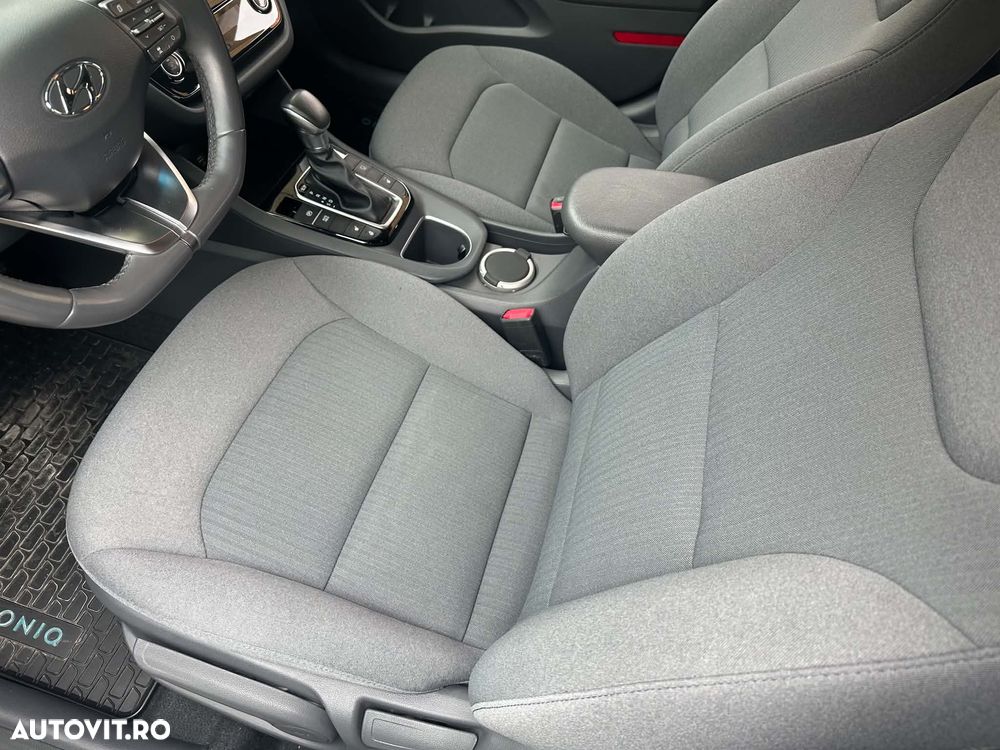 Hyundai IONIQ - 14