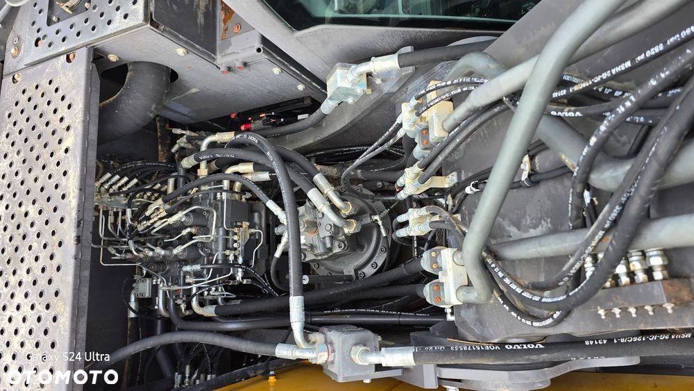 Volvo Ec250 - 17