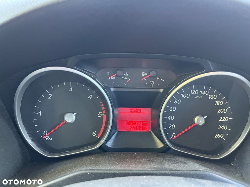 Ford Mondeo 1.8 TDCi Ambiente - 8