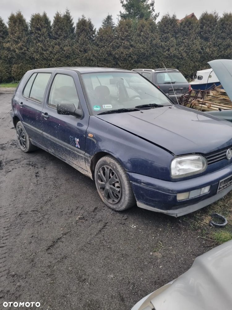 VW golf III mk3 hb 5d 1.8 AAM lakier LA5E grzane fotele Elektryczne lusterka klima na części - 2