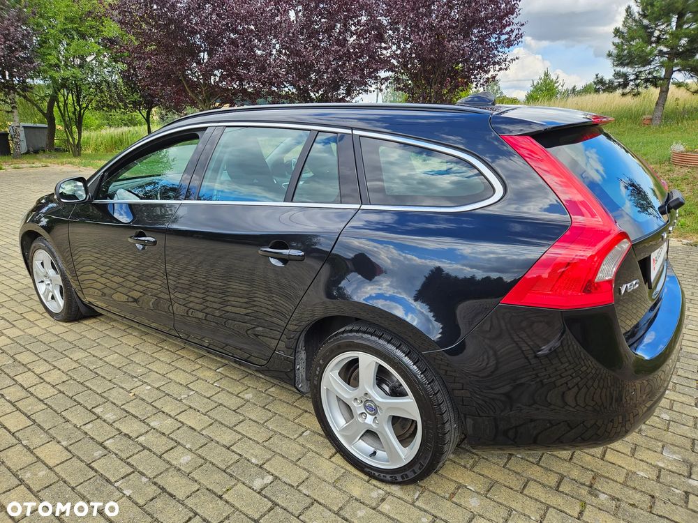 Volvo V60 D2 Kinetic - 11