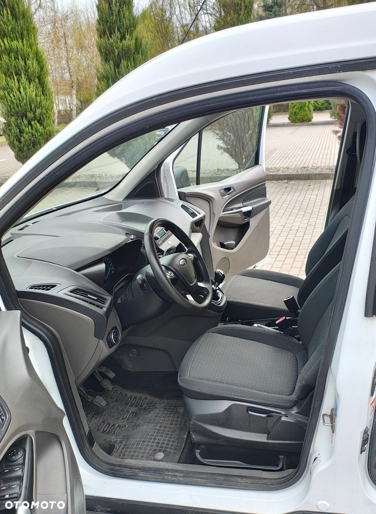 Ford Transit Connect II - 27