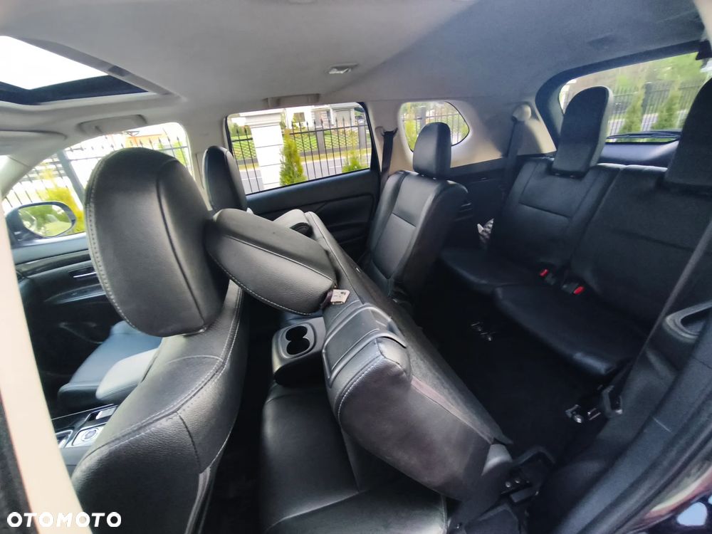 Mitsubishi Outlander - 17