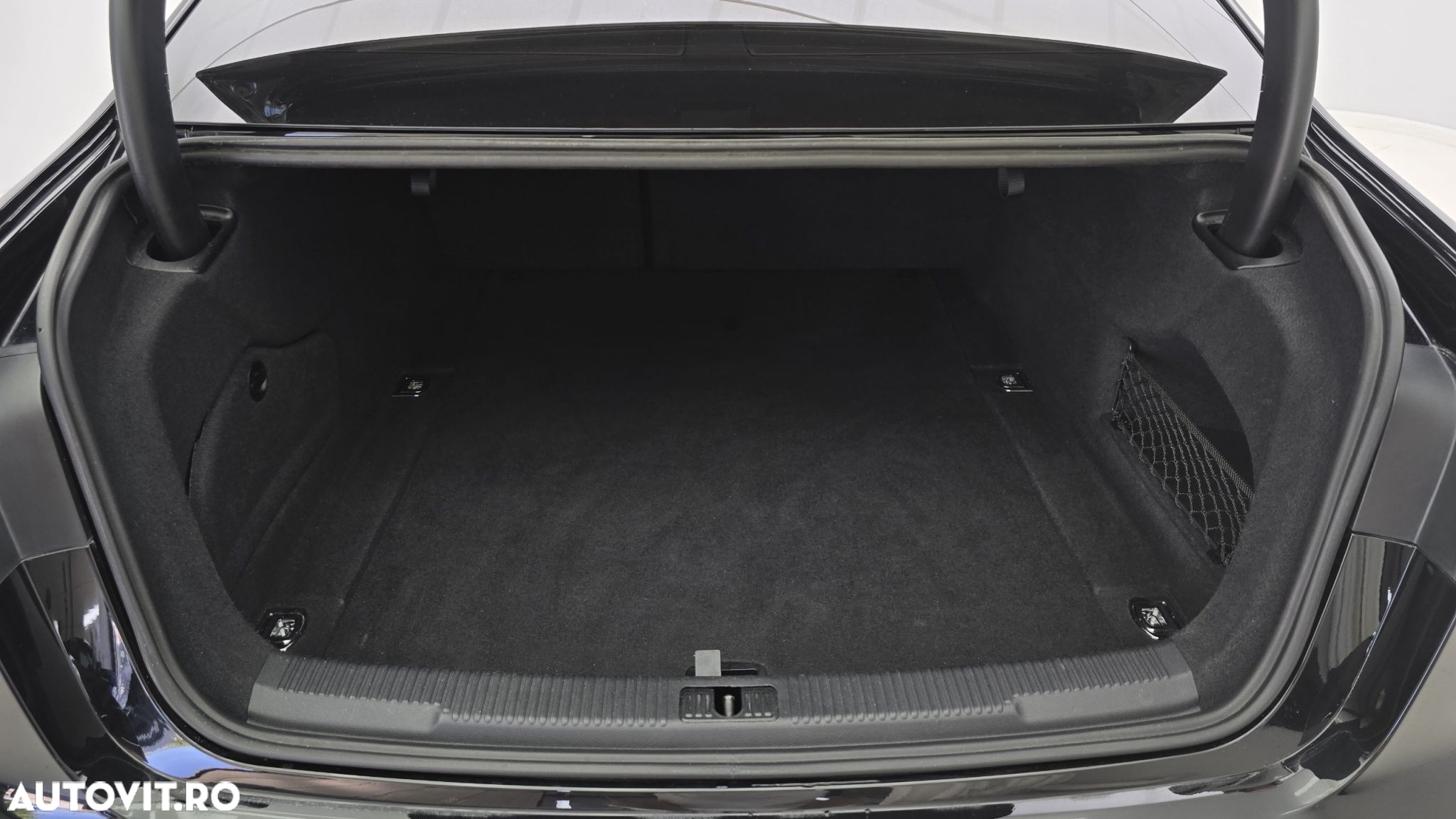 Audi A6 2.0 TDI Ultra S tronic - 25