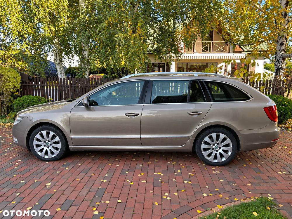 Skoda Superb 2.0 TDI Platinum - 4