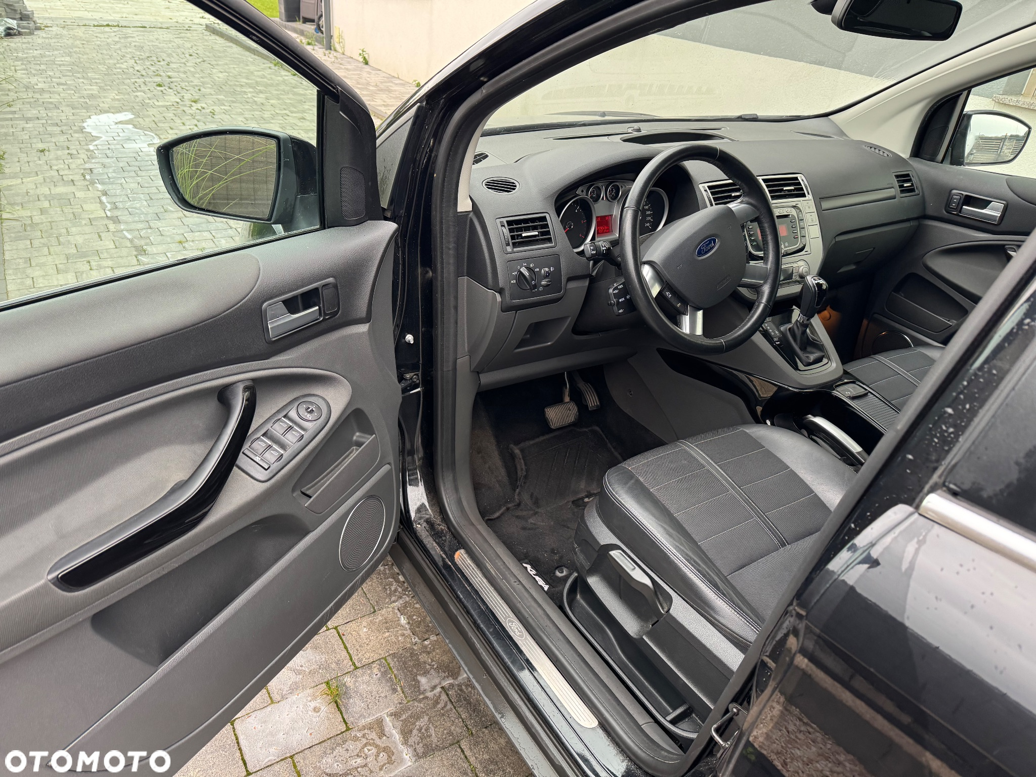 Ford Kuga 2.0 TDCi 4x4 Titanium - 19