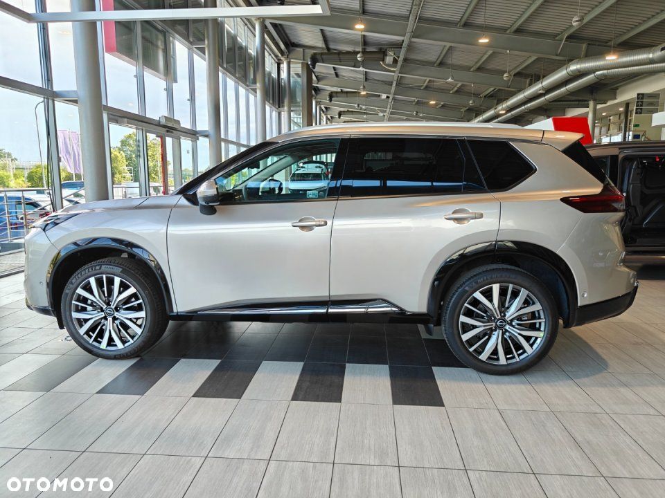 Nissan X-Trail - 2