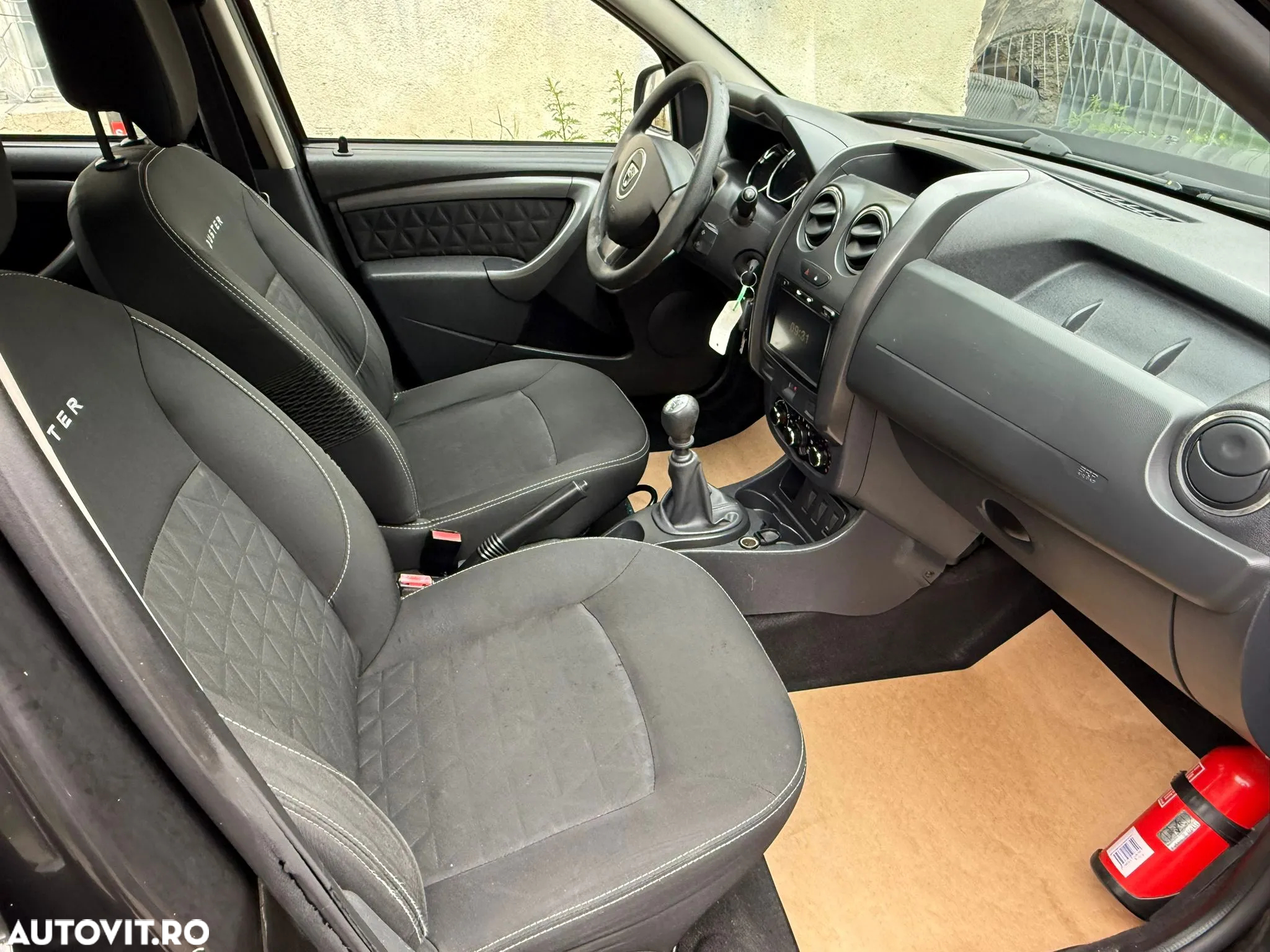 Dacia Duster 1.5 dCi 4x2 Ambiance - 6