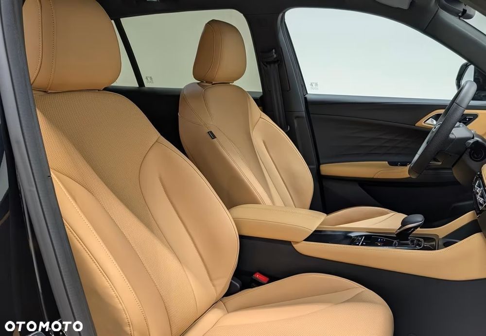 MG HS 1.5 T-GDI Exclusive DCT - 10