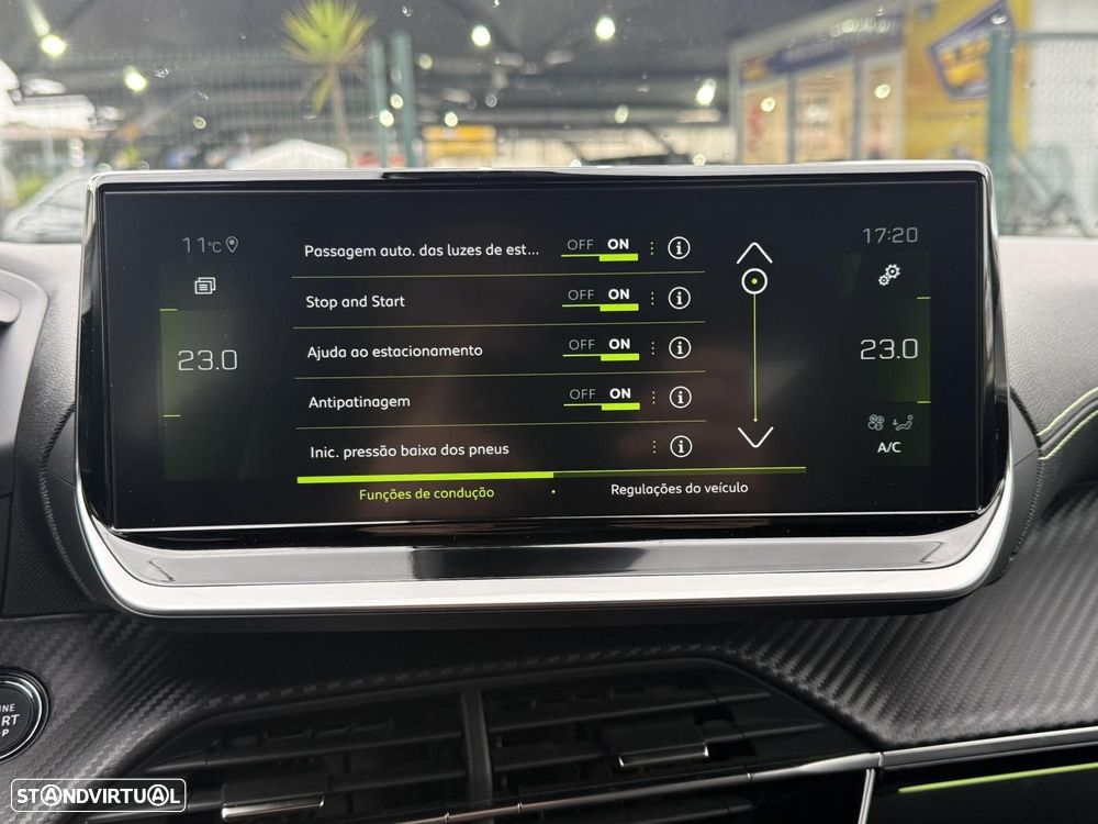 Peugeot 2008 1.2 PureTech GT - 27