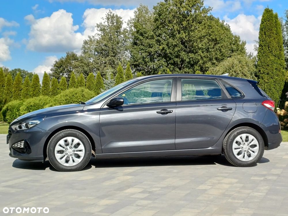 Hyundai i30 1.5 DPI Classic + - 20