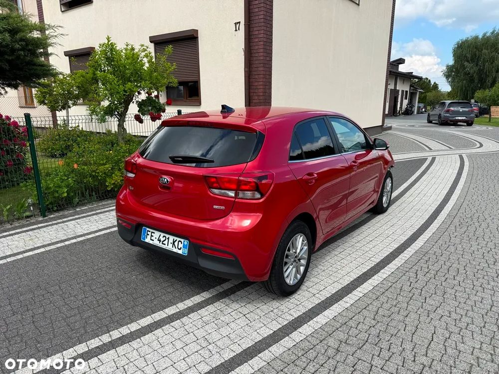 Kia Rio 1.0 T-GDI 100 Dream-Team Edition - 11