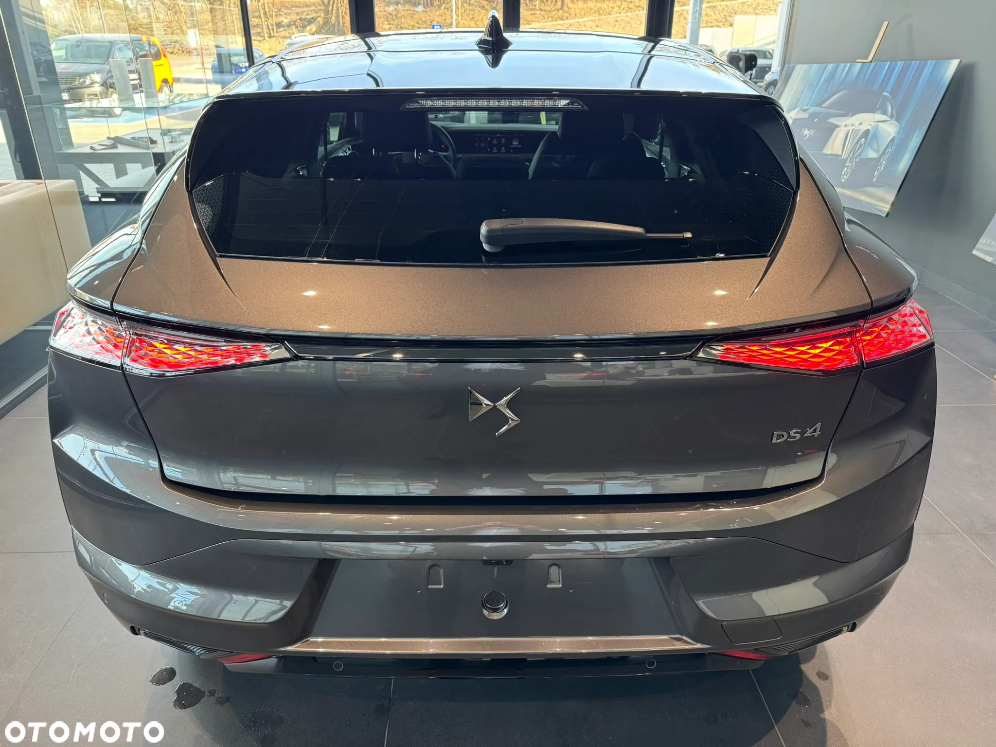 DS Automobiles DS 4 - 12
