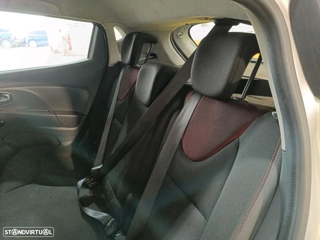 Renault Clio 1.5 dCi Confort - 4