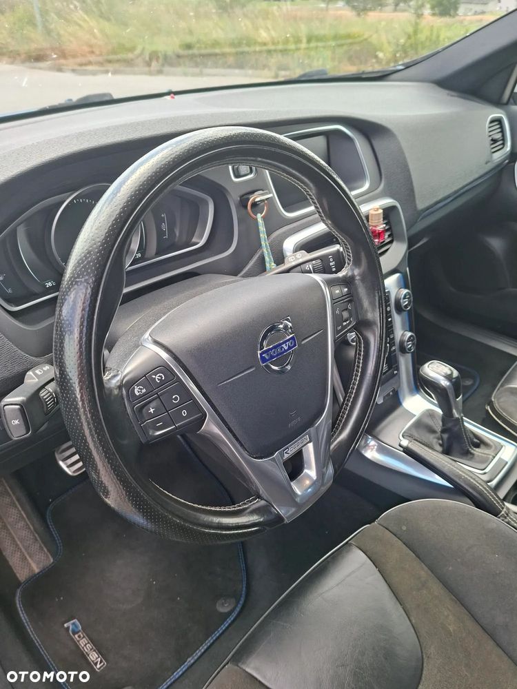 Volvo V40 D2 Drive-E R-Design Momentum - 8