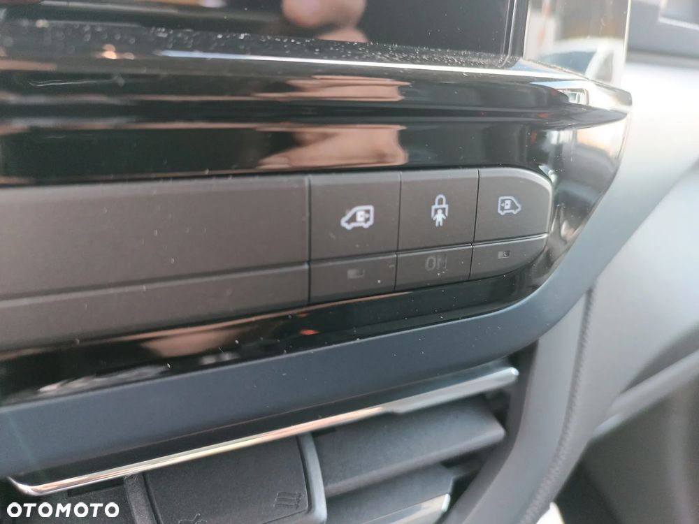 Ford Tourneo Custom 2.0 EcoBlue L2 Titanium SelectShift - 30
