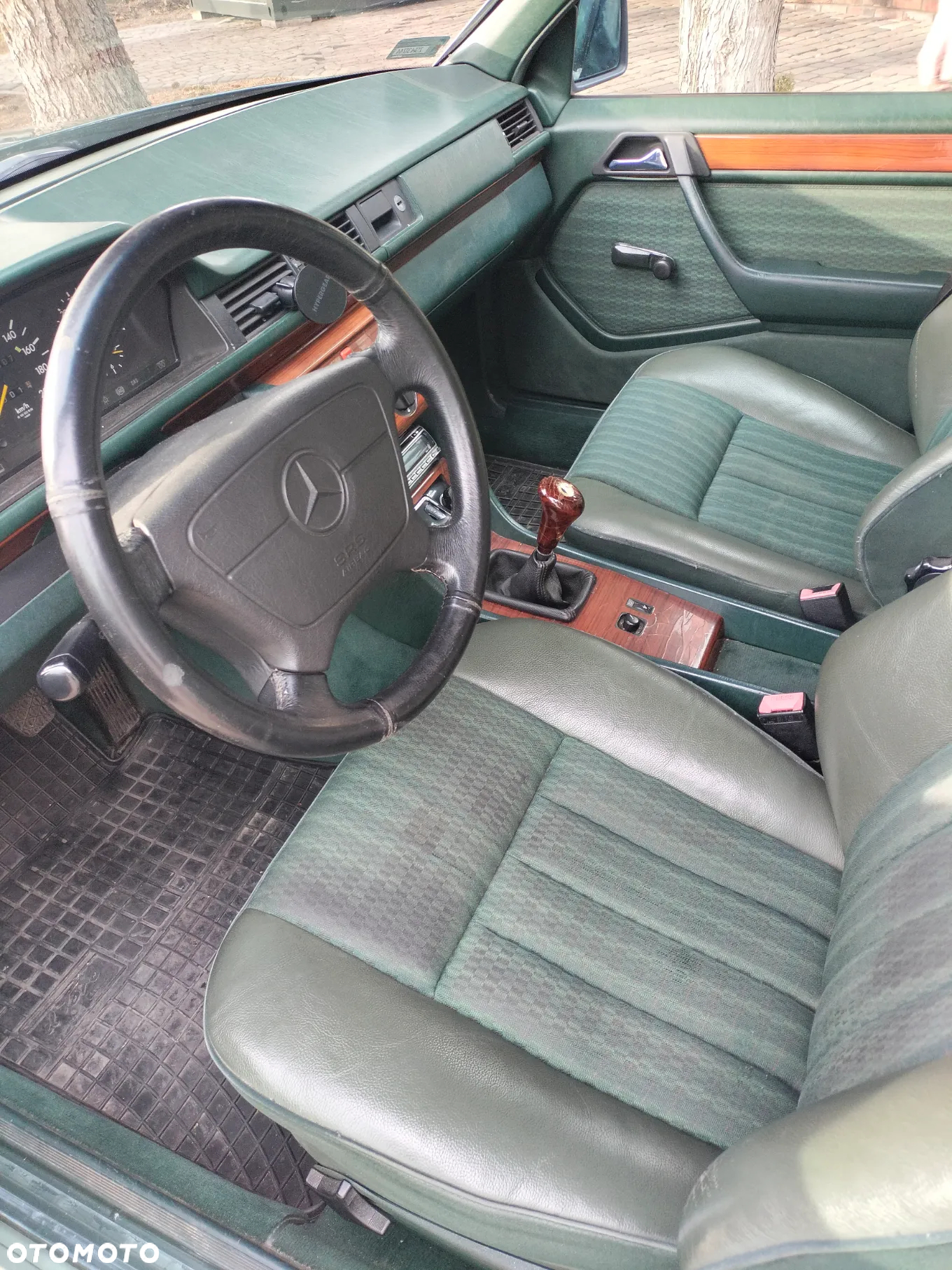 Mercedes-Benz W124 (1984-1993) - 13