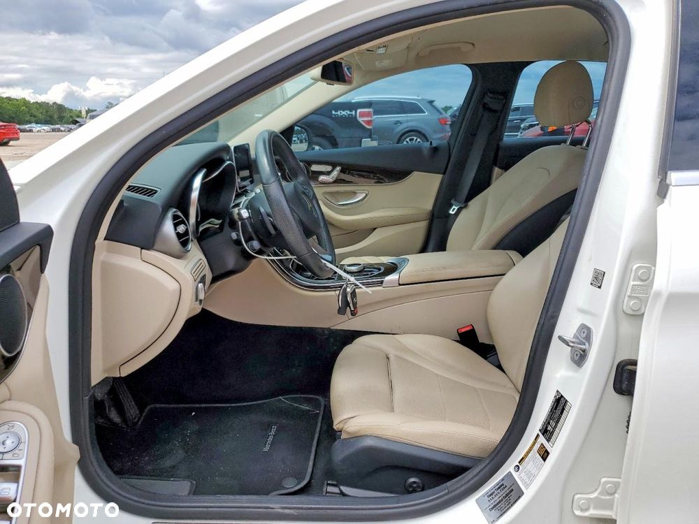 Mercedes-Benz Klasa C 300 9G-TRONIC Avantgarde - 7