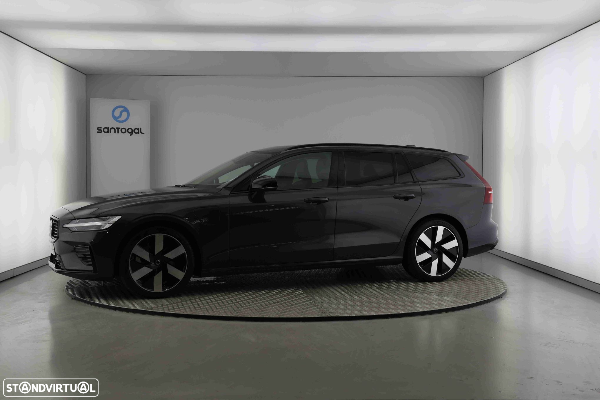 Volvo V60 2.0 T6 AWD TE Plus Dark - 6