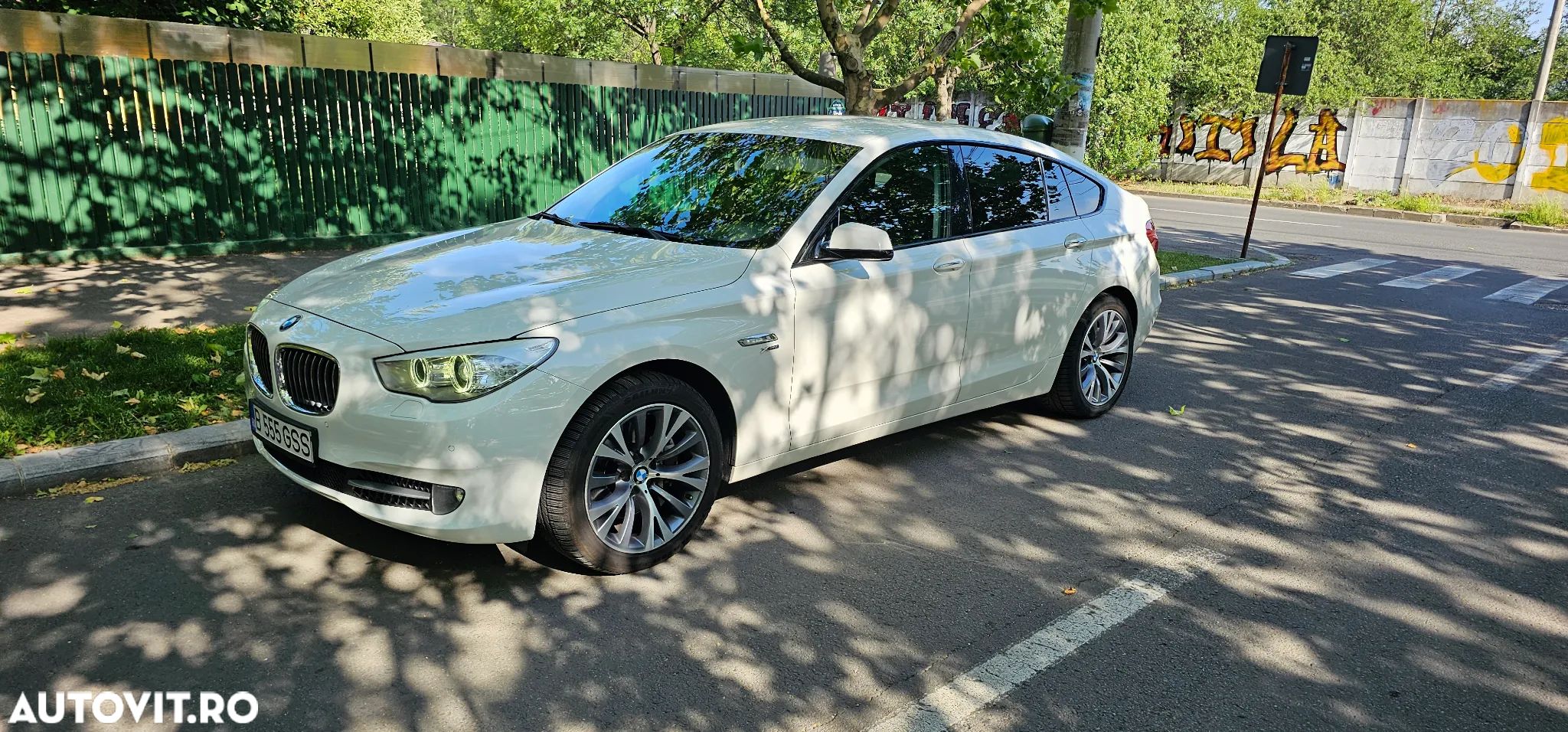 BMW Seria 5 530d xDrive - 1