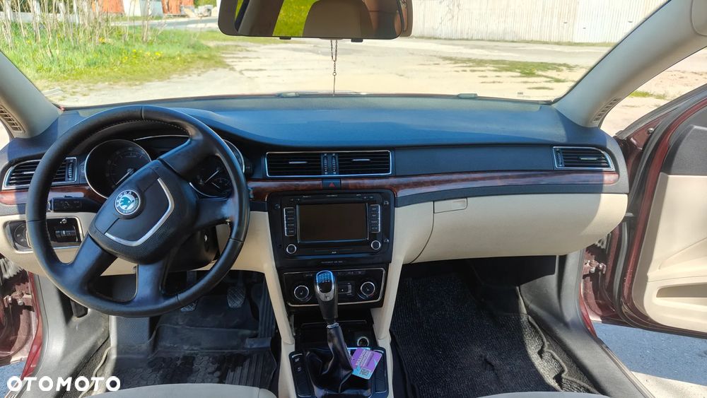 Skoda Superb 1.8 TSI Ambition - 17