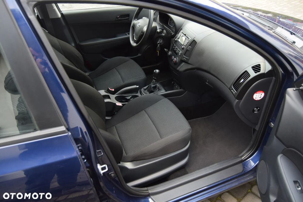 Hyundai i30 1.4 Base - 8