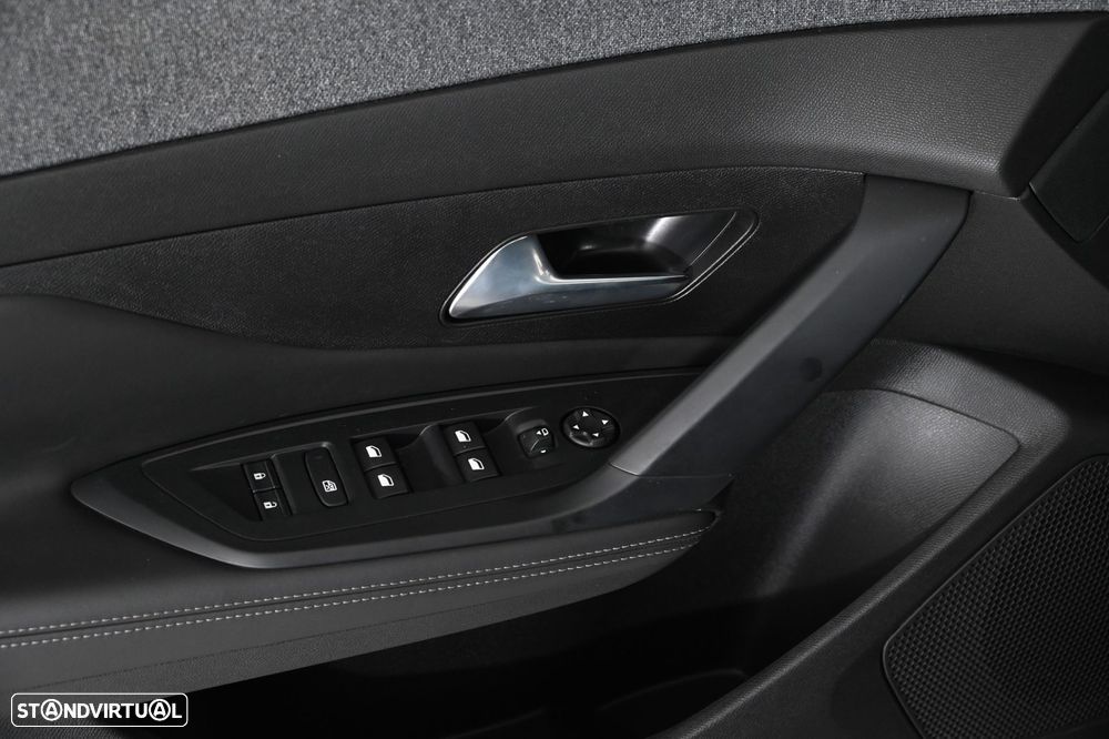 Peugeot 408 1.2 PureTech Allure Pack EAT8 - 22