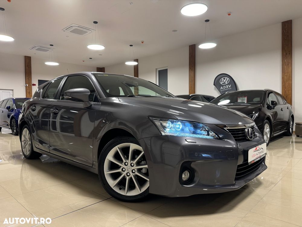 Lexus CT 200h Aut. Luxury - 2
