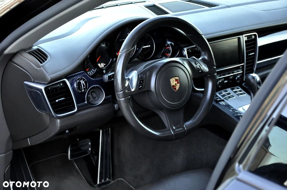 Porsche Panamera Diesel - 30