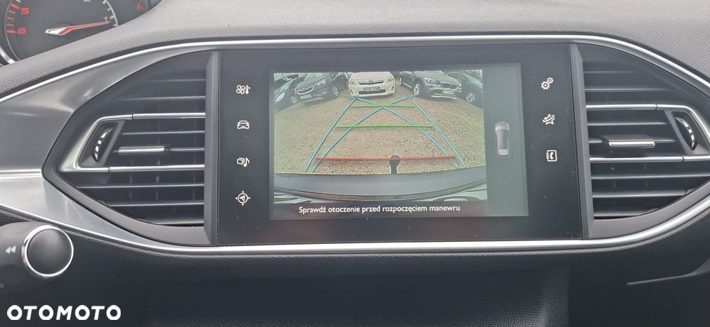 Peugeot 308 BlueHDi 150 Stop & Start Business-Line - 17