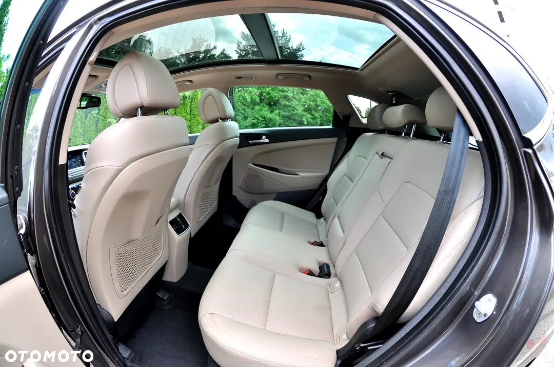 Hyundai Tucson 2.0 CRDi 4WD Automatik Advantage - 8