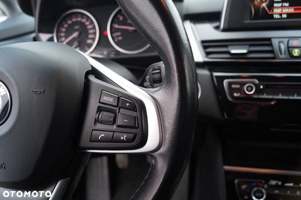 BMW Seria 2 218i Advantage - 12