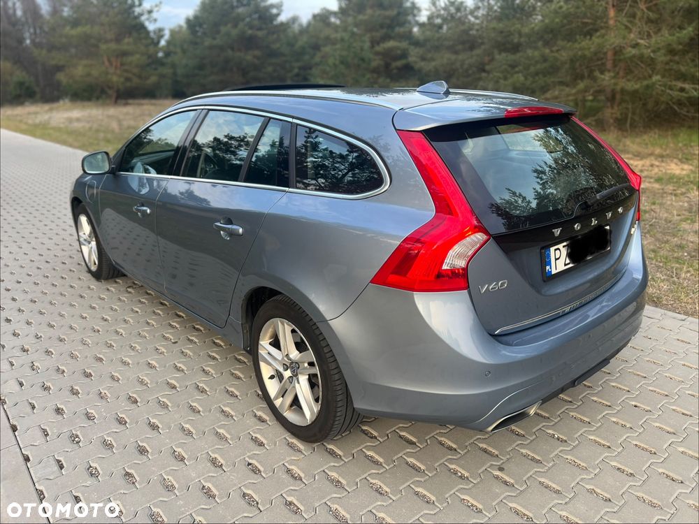 Volvo V60 D6 AWD Plug-in Hybrid Summum - 6