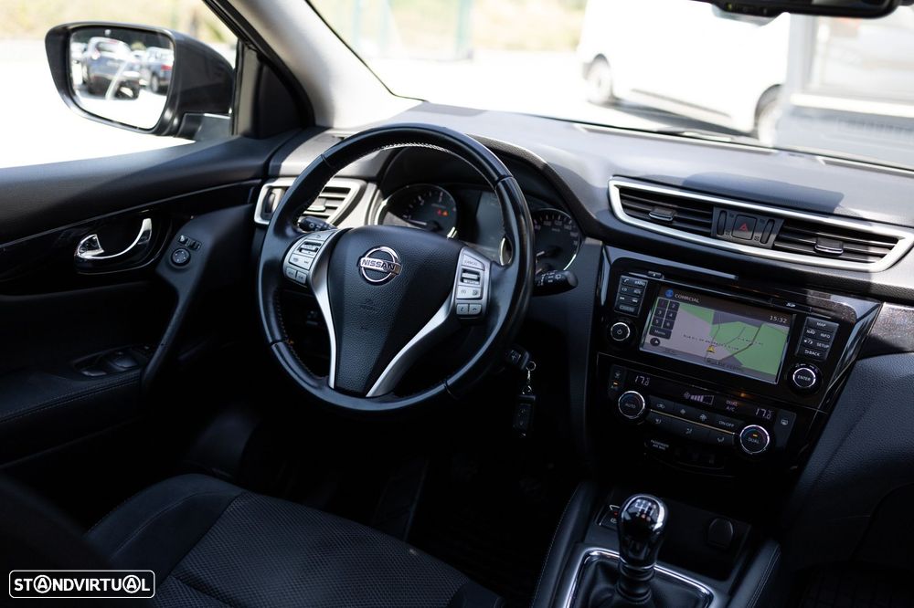 Nissan Qashqai 1.5 dCi N-Connecta - 28